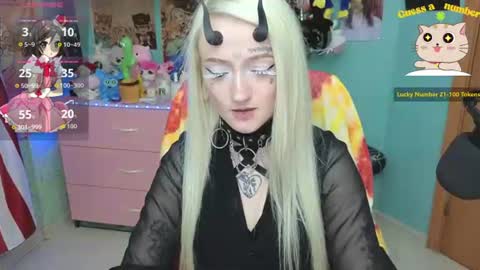 Manuela online show from 07-07-26, 04:11