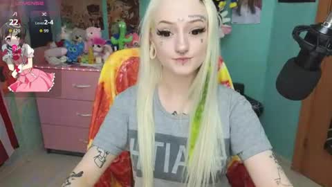 Manuela online show from 07-16-26, 07:53