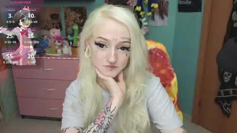 Manuela online show from 07-19-26, 06:55