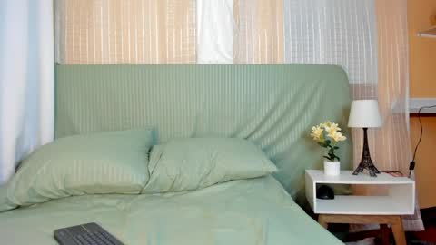 Manuela online show from 04-14-26, 11:55