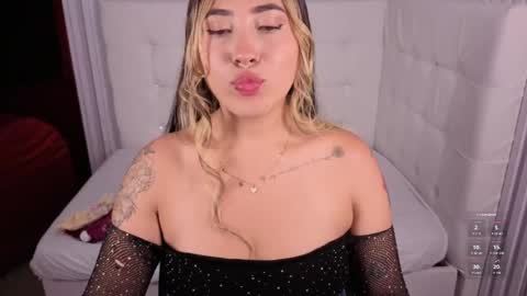 Manuela  online show from 05-21-26, 04:30
