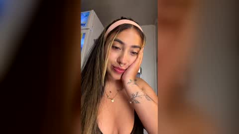 Manuela  online show from 05-28-26, 08:22