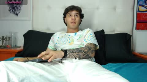 Manuel online show from 04-08-26, 05:18