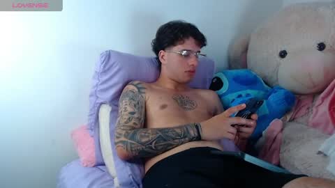 Manuel online show from 05-23-26, 07:02