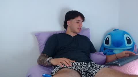 Manuel online show from 06-11-26, 02:22