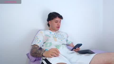 Manuel online show from 06-12-26, 04:06