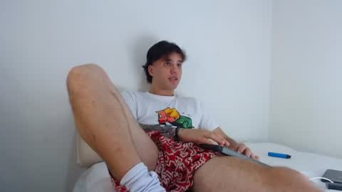 Manuel online show from 06-14-26, 01:14