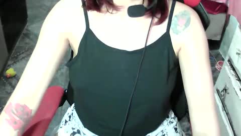 Snapshot of manuescarlate13 chatting on 11-06-25, 05:19 Manu Escarlate online show from 11-06-25, 05:19