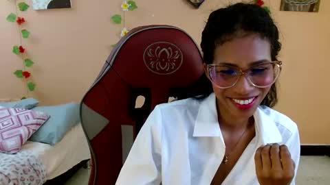 Mara 3 online show from 05-13-26, 01:30