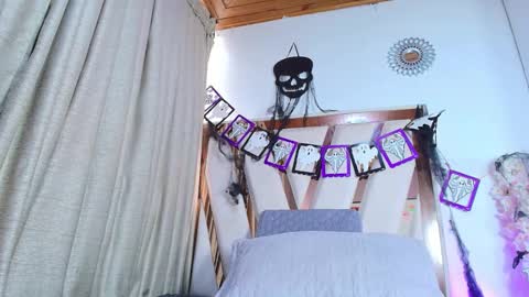 maraa_x online show from 10-29-25, 07:37