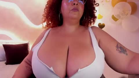 Mrs. Sweet online show from 07-03-26, 01:01