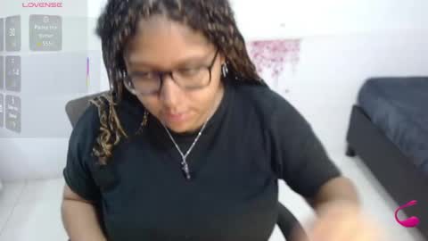 Mara Silk online show from 12-18-25, 12:22