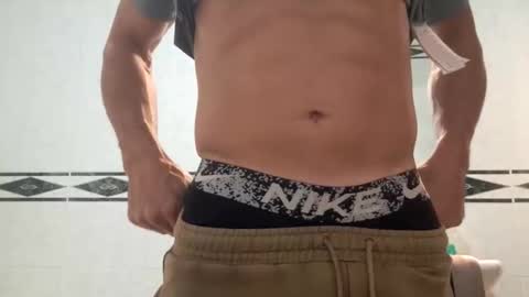 Snapshot of maravilhoso1 chatting on 11-06-25, 07:04 maravilhoso1 online show from 11-06-25, 07:04