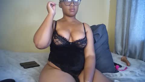 Snapshot of maraya_gold chatting on 12-19-24, 11:50 maraya_gold online show from 12-19-24, 11:50