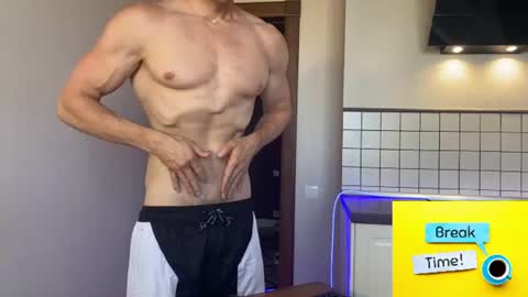 Snapshot of marc105100 chatting on 07-10-26, 04:06 alex marvelxx online show from 07-10-26, 04:06