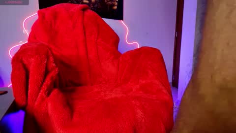 Snapshot of marc_locke chatting on 09-23-25, 03:31 Marc Locke online show from 09-23-25, 03:31