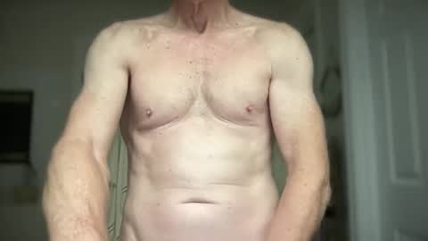 Snapshot of marcaufun chatting on 11-16-25, 08:31 BestBadDaddy online show from 11-16-25, 08:31