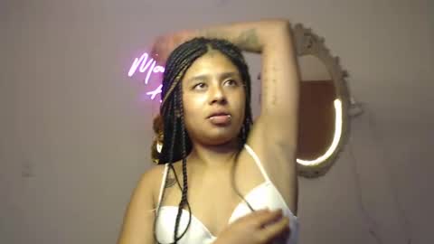 Snapshot of marceline_abadeer00 chatting on 12-16-24, 02:36 Michell Dayan online show from 12-16-24, 02:36