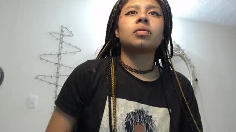 Snapshot of marceline_abadeer00 chatting on 12-30-24, 12:32 Michell Dayan online show from 12-30-24, 12:32