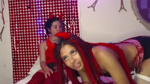 Snapshot of marceline_abadeer00 chatting on 03-06-25, 06:19 Michell Dayan online show from 03-06-25, 06:19