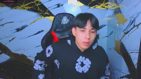 Snapshot of marcelo_boy chatting on 11-02-25, 06:27 marcelo_boy online show from 11-02-25, 06:27