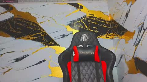 Snapshot of marcelo_boy chatting on 11-08-25, 12:05 marcelo_boy online show from 11-08-25, 12:05