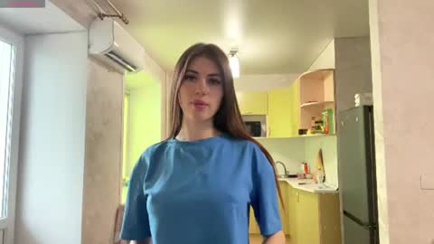 Mari online show from 06-21-26, 11:02