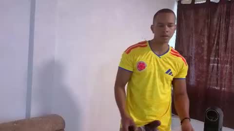 Snapshot of marco_striker chatting on 06-23-26, 03:32 Marco online show from 06-23-26, 03:32