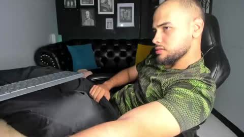 Snapshot of marcus_soler chatting on 06-06-26, 03:17 marcus_soler online show from 06-06-26, 03:17