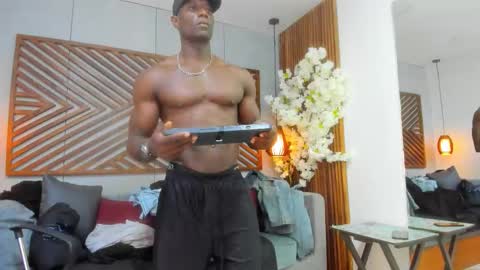 Marcusssss online show from 10-18-25, 03:24