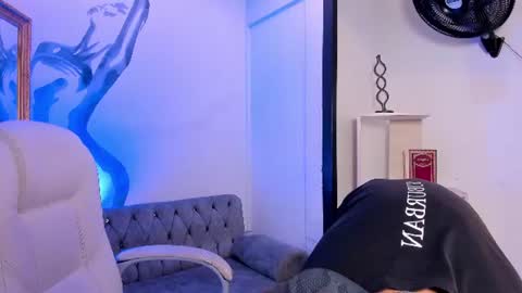 Marcus online show from 06-09-26, 01:45