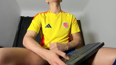 Snapshot of marcusfire_2 chatting on 12-20-25, 09:00 Marcus Independent Model online show from 12-20-25, 09:00