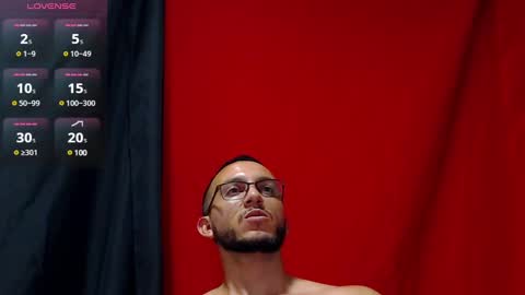 Snapshot of marcusmilarc chatting on 02-13-25, 01:50   online show from 02-13-25, 01:50