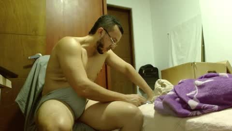 Snapshot of marcusmilarc chatting on 09-18-25, 11:07   online show from 09-18-25, 11:07