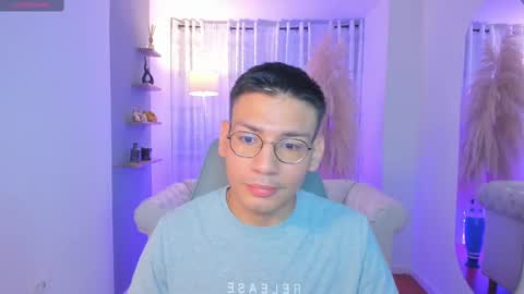 Snapshot of marcuswildx chatting on 10-01-25, 11:27 marcus online show from 10-01-25, 11:27