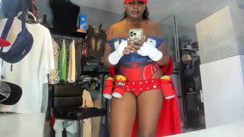 Snapshot of mareiaa chatting on 10-31-25, 02:29 Mareia online show from 10-31-25, 02:29