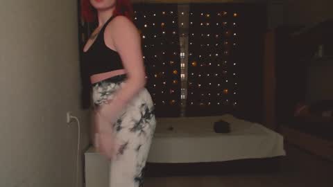 Snapshot of margaret_wilson chatting on 02-19-25, 04:22 Margaret online show from 02-19-25, 04:22