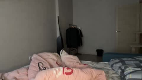 Snapshot of margaretstrein chatting on 11-25-25, 06:57 Alex and Jane online show from 11-25-25, 06:57