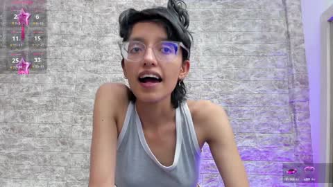 Aitana online show from 01-04-25, 04:33