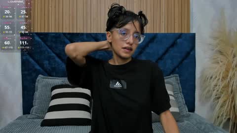 Aitana online show from 02-06-25, 01:38