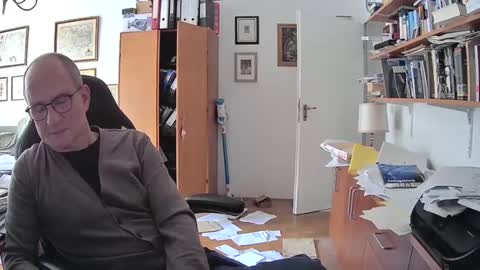 marginalie online show from 02-20-25, 10:05