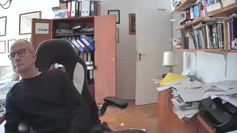 marginalie online show from 10-26-25, 09:48