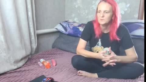 Margo and Alex online show from 09-21-25, 07:10