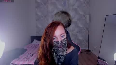 Snapshot of margo_kellly chatting on 06-18-26, 01:06 Margo Kellly online show from 06-18-26, 01:06