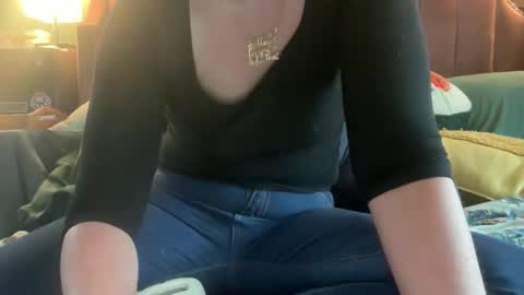 Elle online show from 04-21-26, 03:50