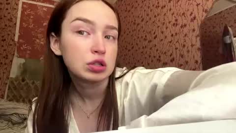 Snapshot of margopesavento chatting on 07-12-26, 08:38 Chloe online show from 07-12-26, 08:38