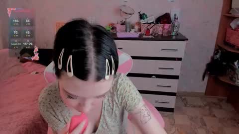 Margot online show from 10-19-25, 10:27