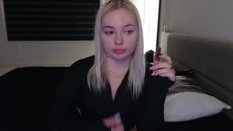 margot_robbie7 online show from 11-03-25, 11:15