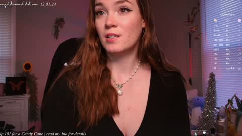 Snapshot of margotdiamond chatting on 12-01-24, 10:21   online show from 12-01-24, 10:21