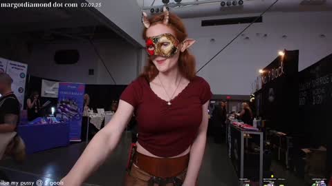Snapshot of margotdiamond chatting on 02-02-25, 11:42   online show from 02-02-25, 11:42